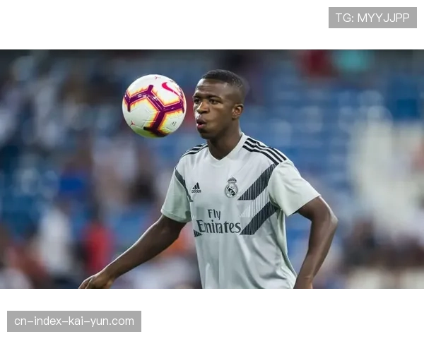 维尼修斯点球争议 利物浦后卫布拉德利动作解析 维尼修斯点球争议 利物浦后卫布拉德利动作解析