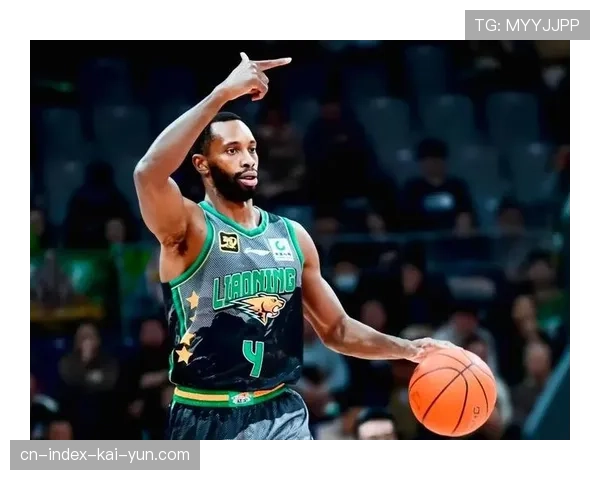 辽宁弗格挡拆后中投，山东换防沟通失误留下空档